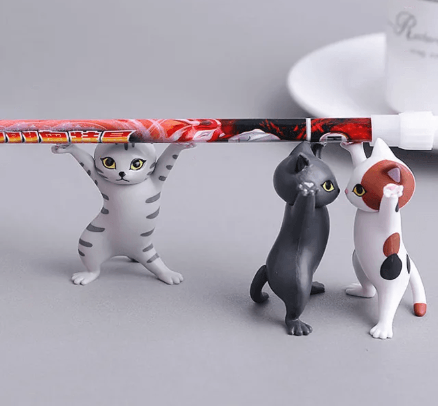 Cat figure pencil holder