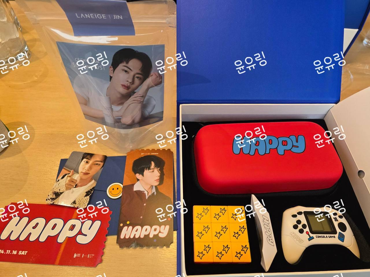 Y2K Retro Mini Console Game Random Colour (Army Live Gift Component in Jin’s Happy Live Concert)