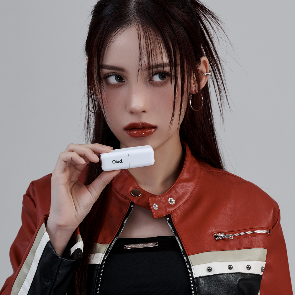 Oiad x Kakaogift Oiad 24hr lasting Liptique
