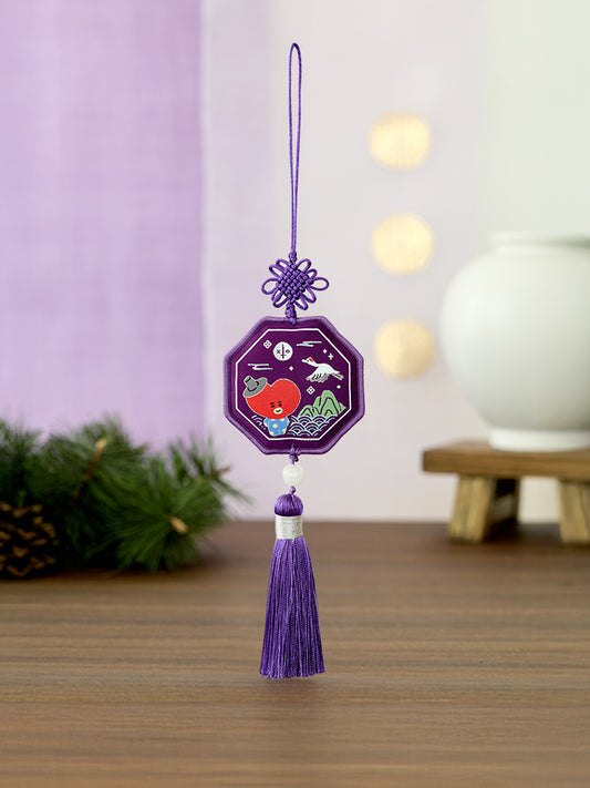 BT21 BABY Premium K Edition Embroidered Tessel Keyring
