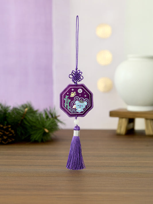 BT21 BABY Premium K Edition Embroidered Tessel Keyring
