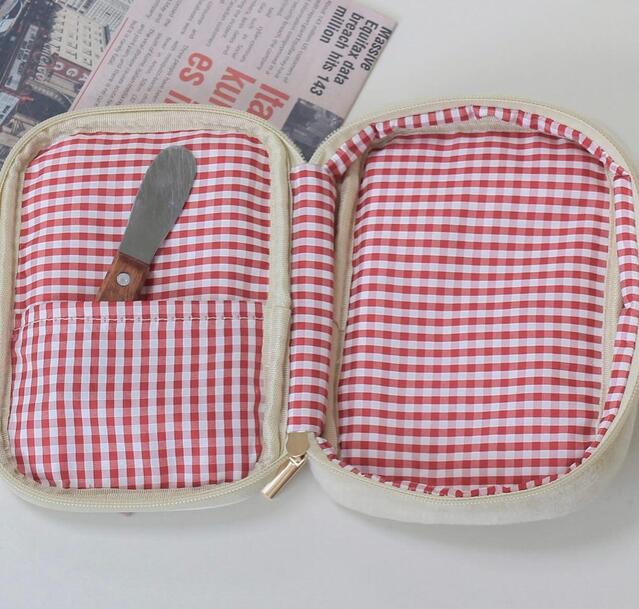 Katze Strawberry Sandwich Pouch (Celebrity Pick)