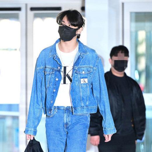 Calvin Klein 男式常规版型花押字刺绣徽标短袖 T 恤 Jungkook 精选!预购