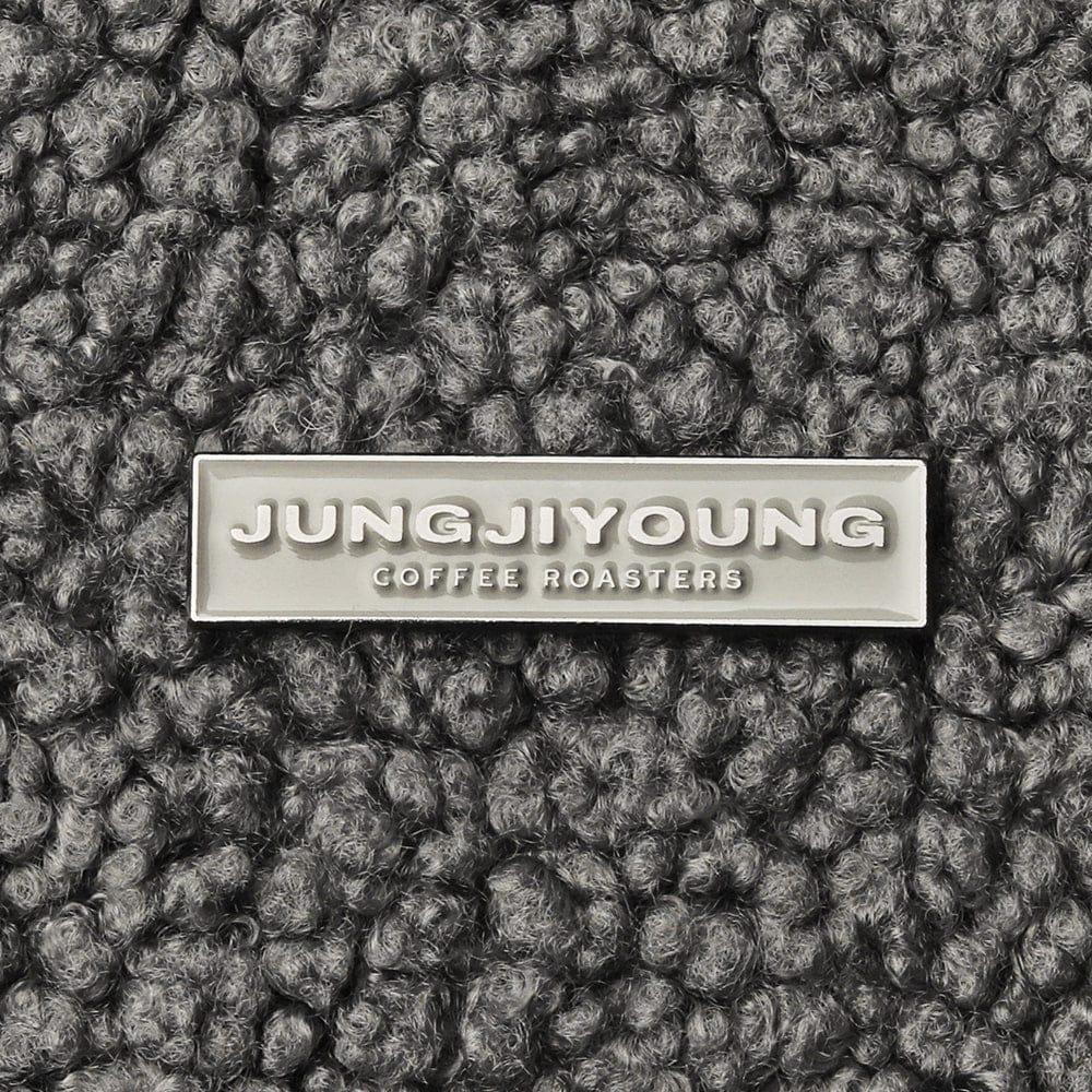 Jungjiyoung Badge - Kgift.shop
