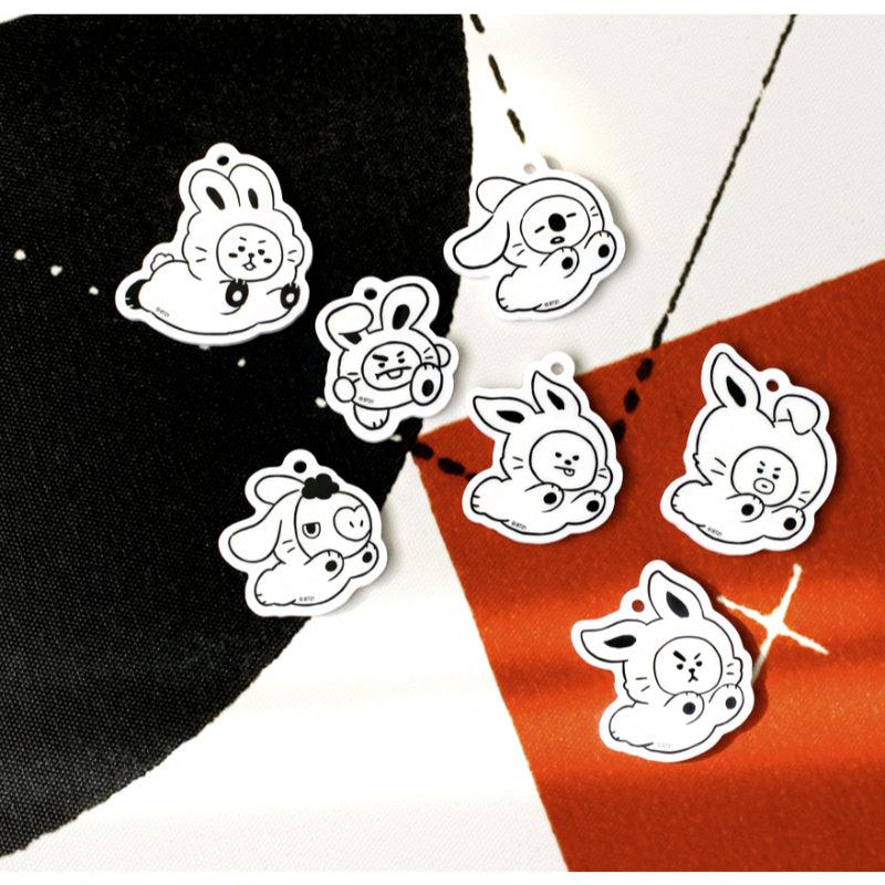 Monopoly x BT21 - Acrylic Simple Keyring - Black Rabbit - Kgift.shop