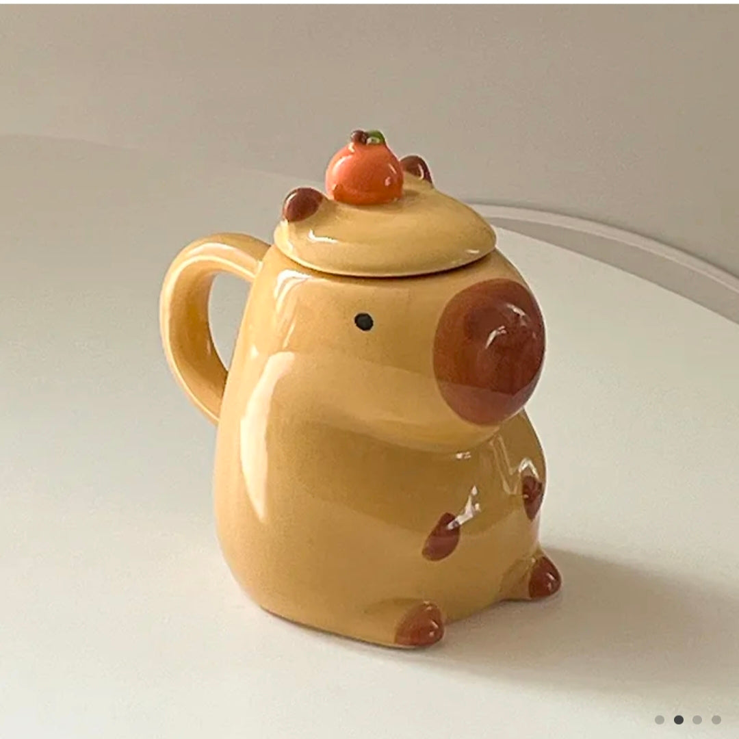 Tangerine-eating capybara mug (cup + lid)