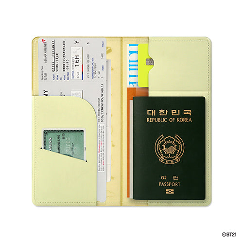 BT21 迷你皮革贴片护照套 L 号