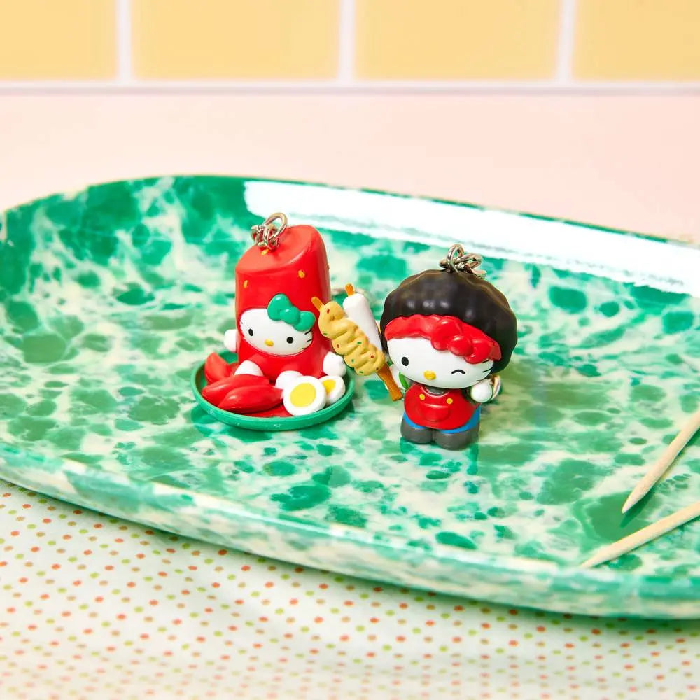 [Limited] 10x10 Region Hello Kitty Figure Keyring (Random)