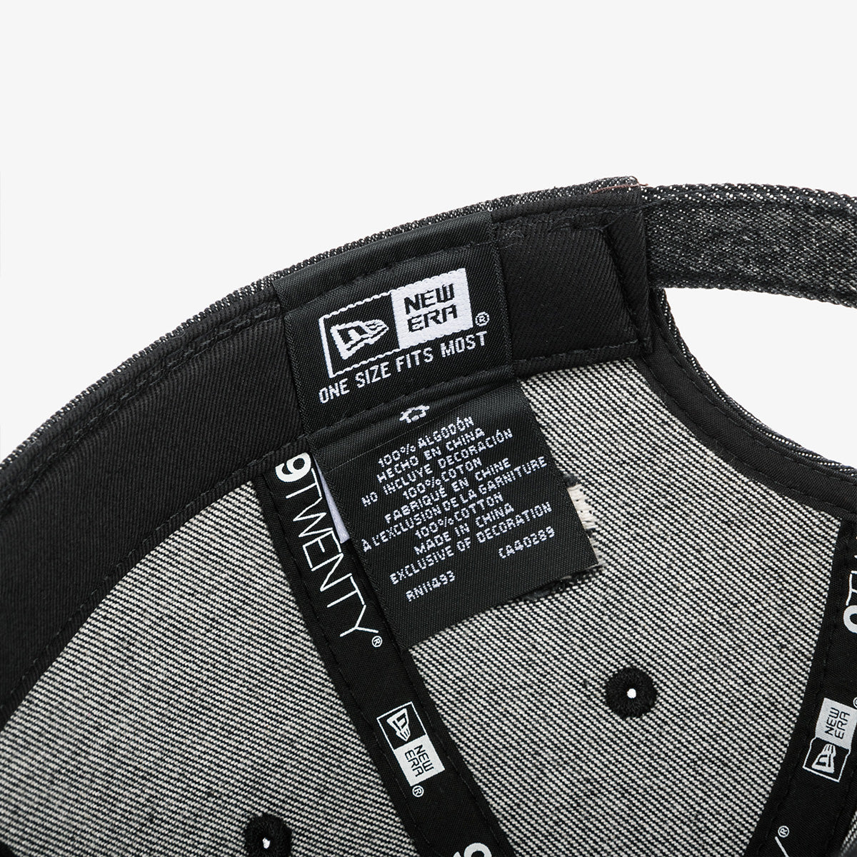 NEW ERA X SEVENTEEN BLK
Seventeen Unstructured Ball Cap Black