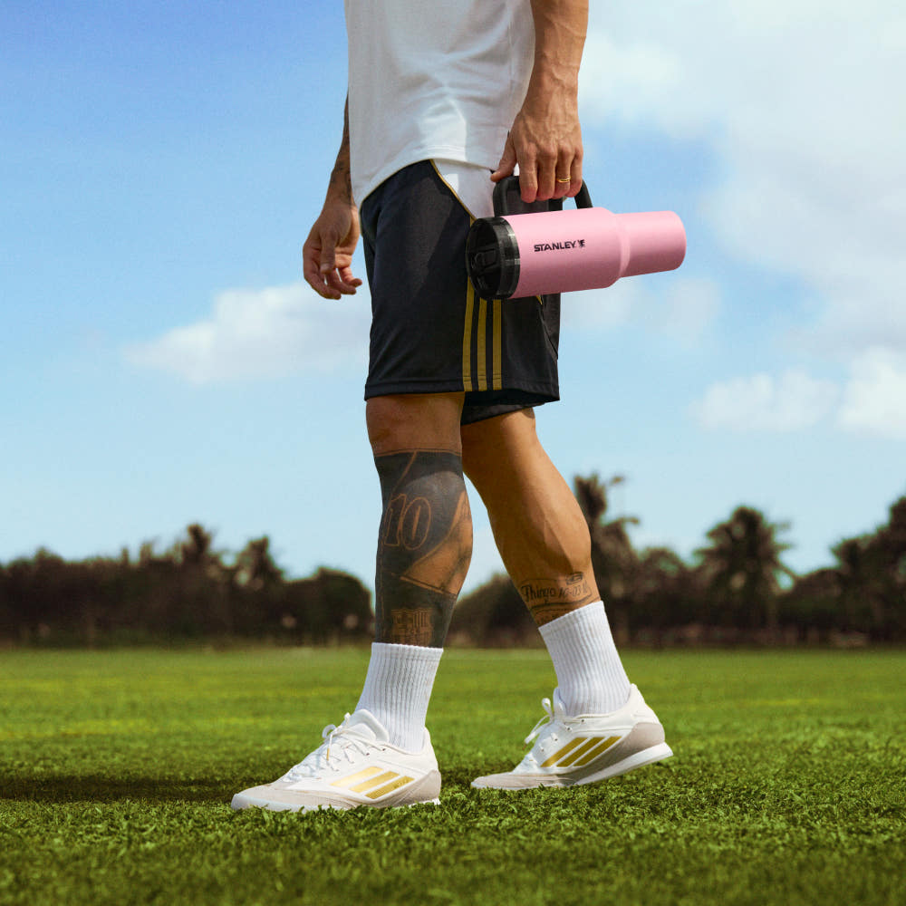 [MESSI X STANLEY] Quencher Pro Tour Flip Straw Tumbler 1.18L Mesh Goat Pink