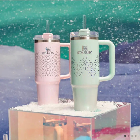 Quencher H2.0 Flowstate Tumbler 887ml Winter Wonderland Collection