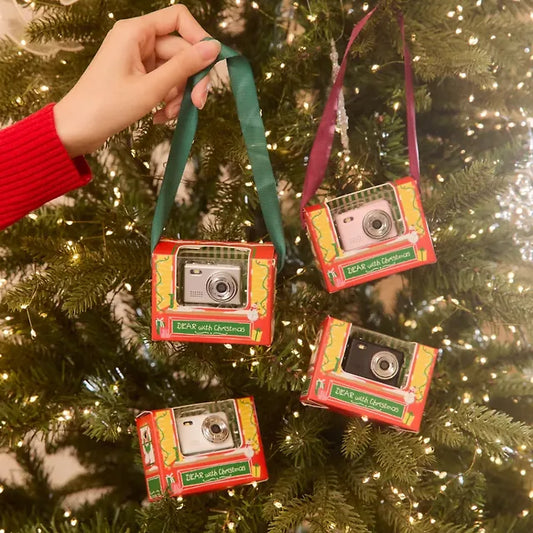 Vintage Mood Ultra Mini 19g Digital Keyring Camera (Cemra Keyring + SD Card + Cable + Postcard)