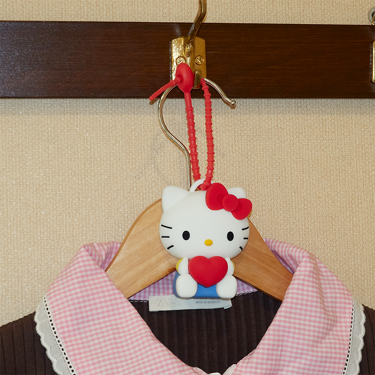 Ohscent Sanrio Characters Hanging Perfume SET (main product + additional refills)