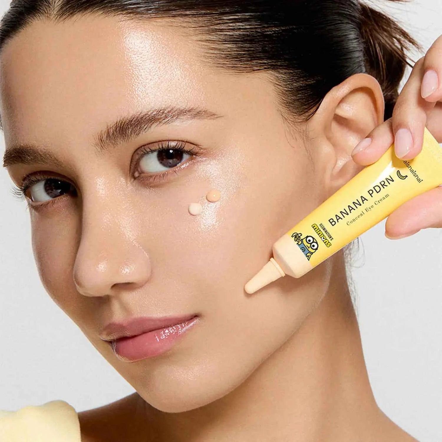 Shaishaishai Banana PDRN Conceal Eye Cream 15g Special Set (+ Minions Keycap Keyring)