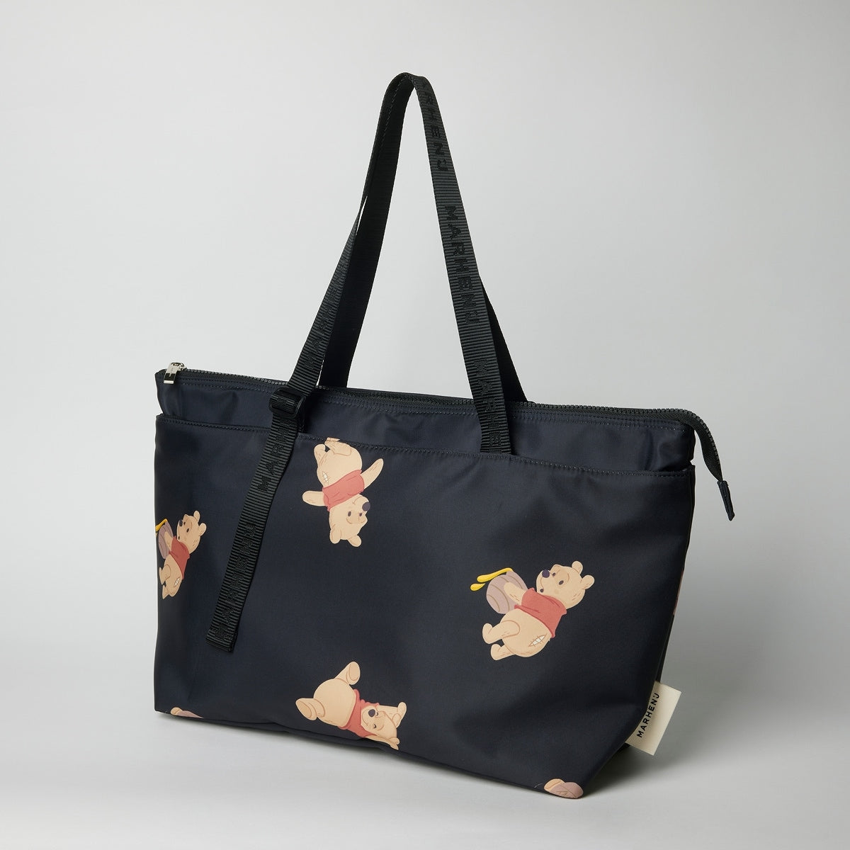 Marhen: J x Disney Winnie the Pooh Leafback