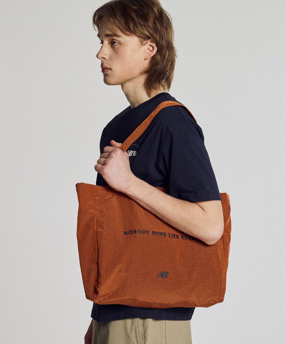 New Balance Seoul Exclusive Nylon Tote Bag