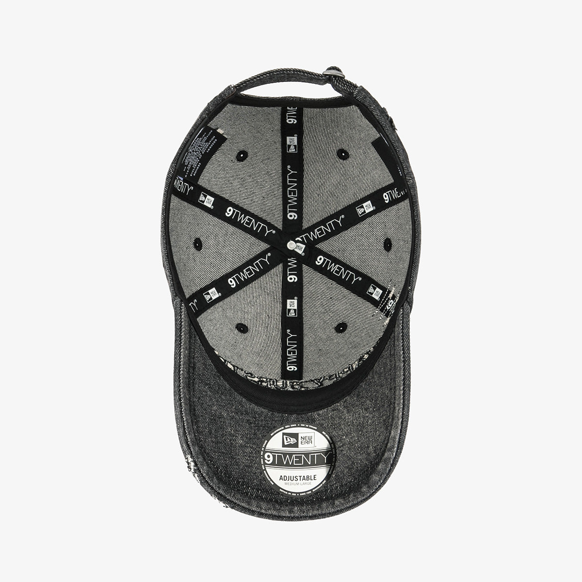 NEW ERA X SEVENTEEN BLK
Seventeen Unstructured Ball Cap Black