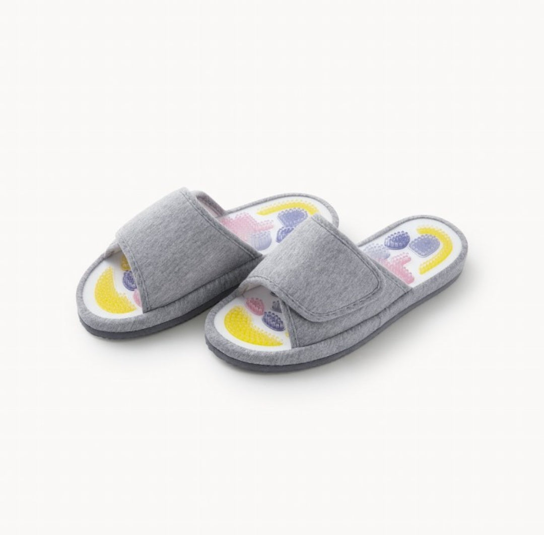 JAJU Acupressure Living Room Shoes ( 250~270mm ) JHope Pick!