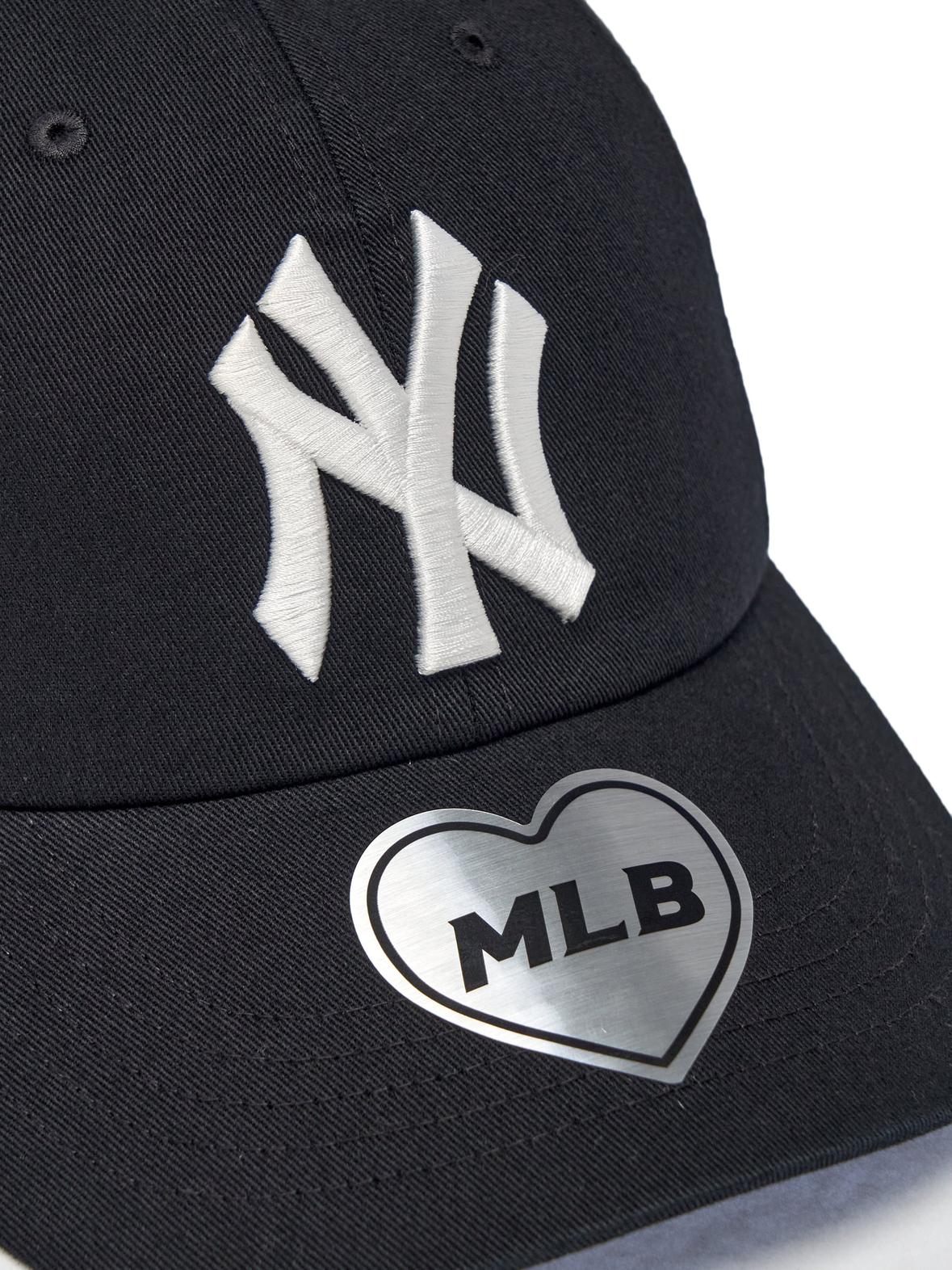 Karina X MLB Signature Unstructured Ball Cap New York Yankees