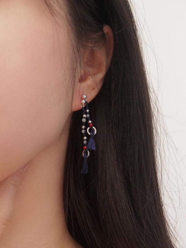 Song earrings