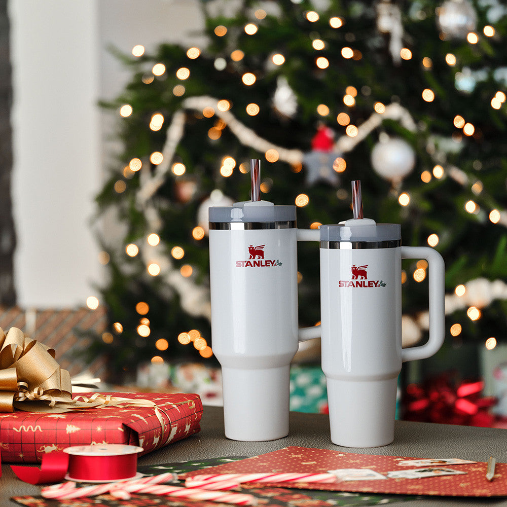 Stanley Quencher H2.0 Flowstate Tumbler Christmas Edition