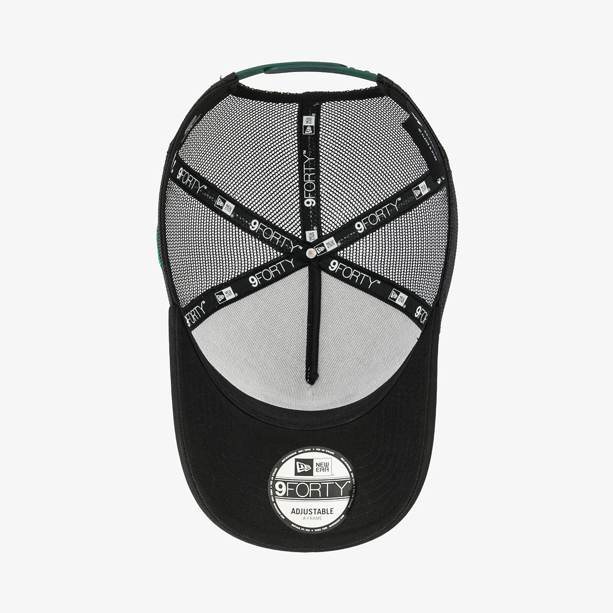 NEW ERA X SEVENTEEN WHI BLK
Seventeen A-Frame Trucker Ball Cap White/Black