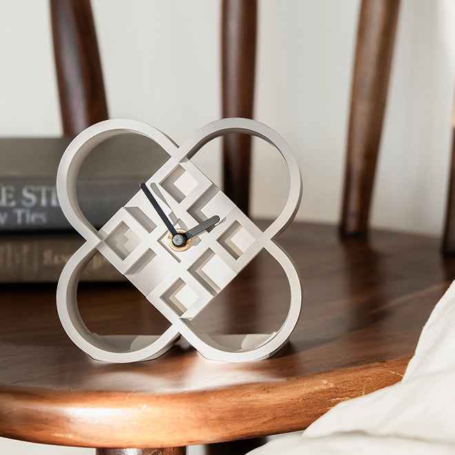 MU:DS Lotus pattern table clock (+Munch's Bag)