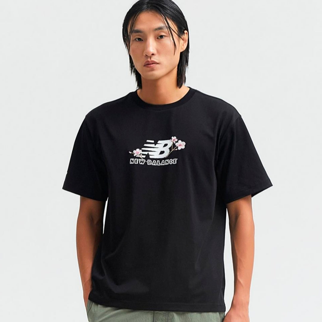 IU x New Balance Flower Logo Short Sleeve T-shirt Black (Semi Over Fit)