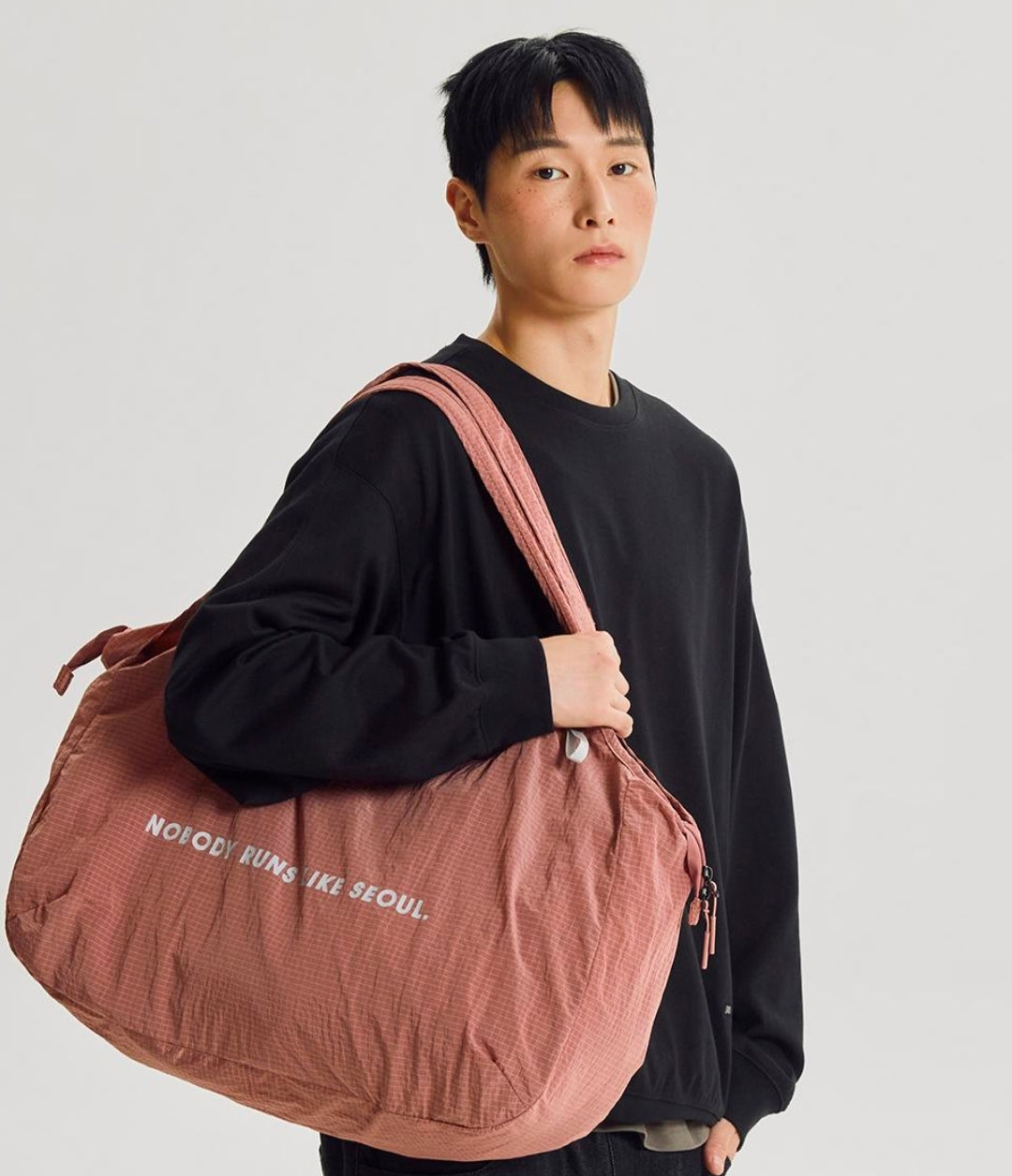 New Balance Seoul Exclusive Nylon Carrier Bag